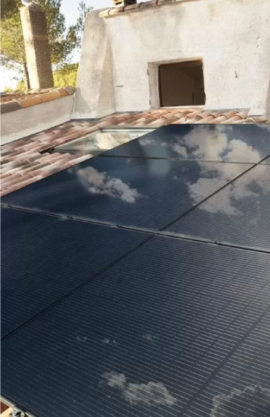 Dualsun FLASH 425 W Half-Cut Glass-Glass Topcon solar panel roof installation